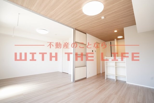 トリシアテラス【キャッシュバック対象物件】の居間・リビング|同施工会社の類似物件の写真です。
※同シリーズ別物件の写真　※現状優先
