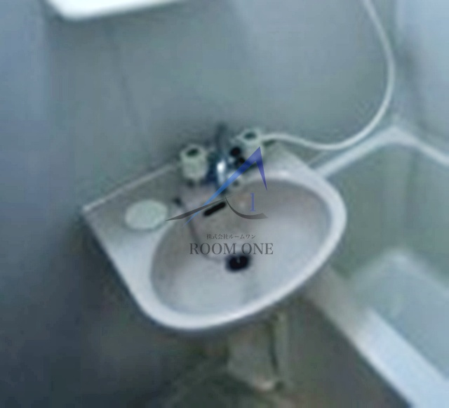 クレール本町の洗面所|洗面台です。