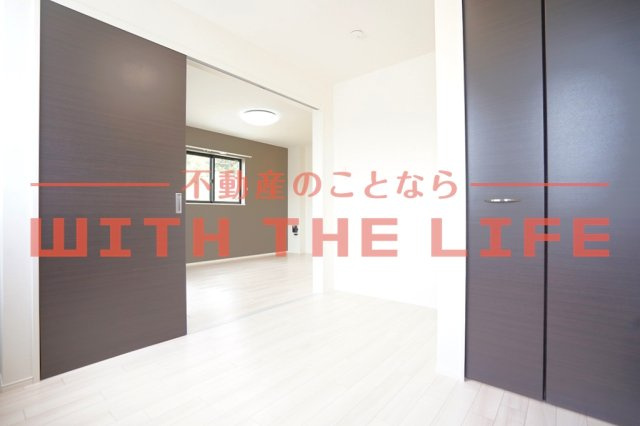 impiaN【10.000円キャッシュバック対象物件】の洋室|広々とした洋室です