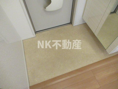 【玄関】 | グランツハイム（河内小阪賃貸） | 明るい玄関です