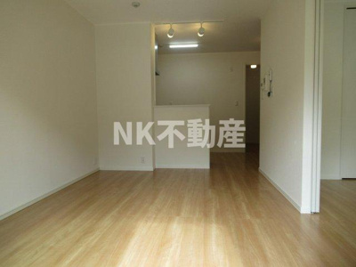 【居間・リビング】 | グランツハイム（河内小阪賃貸） | リビングです