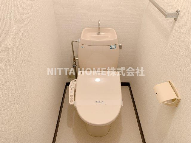 ファミールコーポ高屋8のトイレ|温水洗浄暖房付きのトイレです♪