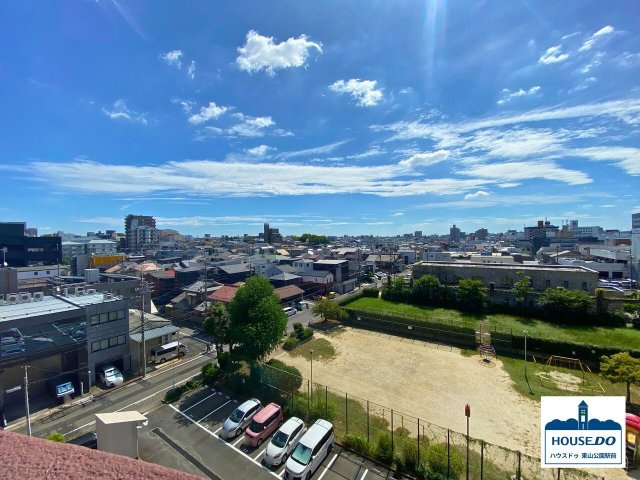 R7,4月リフォーム済み！シティコーポ滝子通の展望|6階バルコニーからの眺望は、周囲に遮るものがなく、晴れた日には遠くまで景色が望めます♪