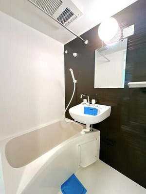 【浴室】 | リバープレイス梅島 | ※反転タイプのお部屋の写真に… 