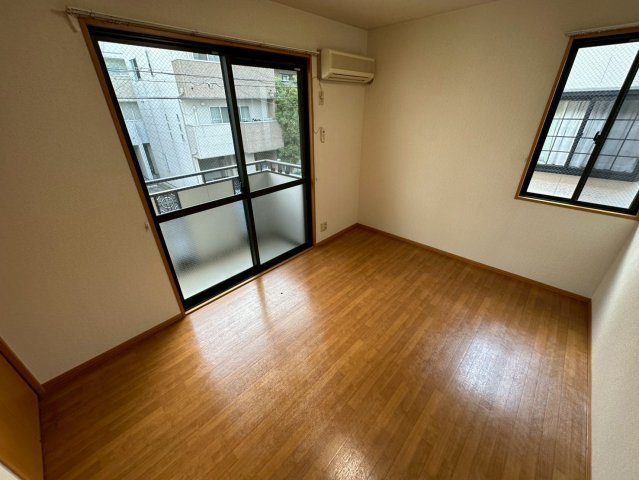 ブロンズコート浜公園の居間・リビング