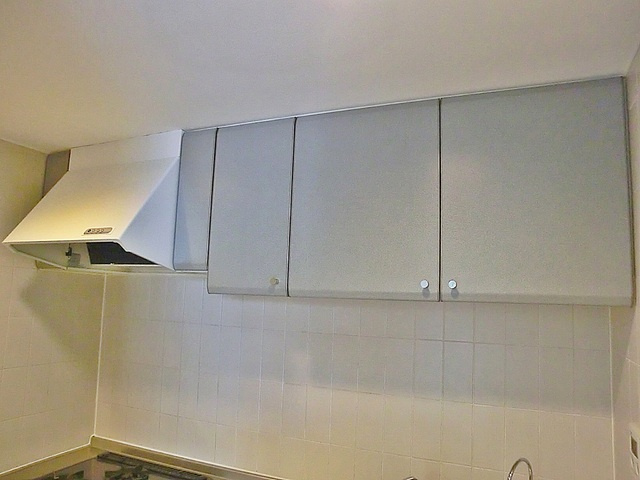 ＬＡＮＡＩ　ＣＯＵＲＴ　２５のキッチン|キッチン上部の収納スペースです。