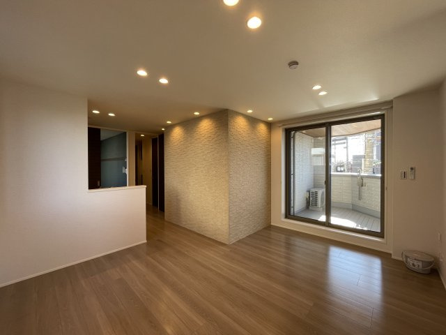 TODOROKI-EN PLUSの居間・リビング|14.2帖のゆったりLDK♪