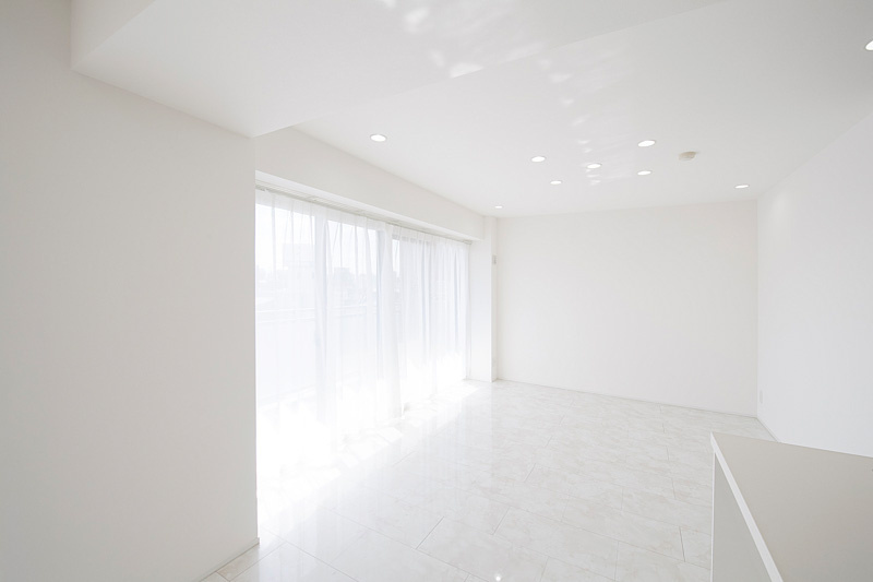 SXLマンション長居の居間・リビング|角部屋につき日当たり・通風良好