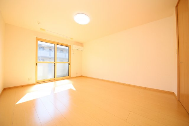 リビングタウンかじま台Ⅱ　Ａの洋室