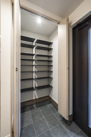 新築分譲［ミラクラスもえぎ野］の収納