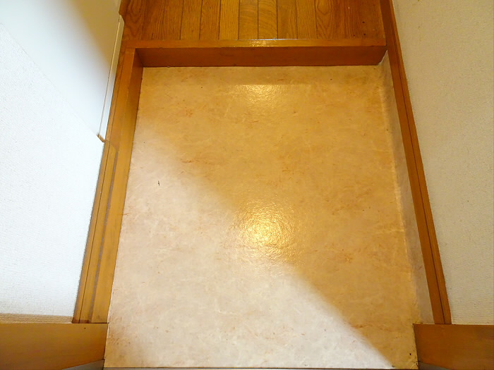 ガーデナ桜上水の玄関