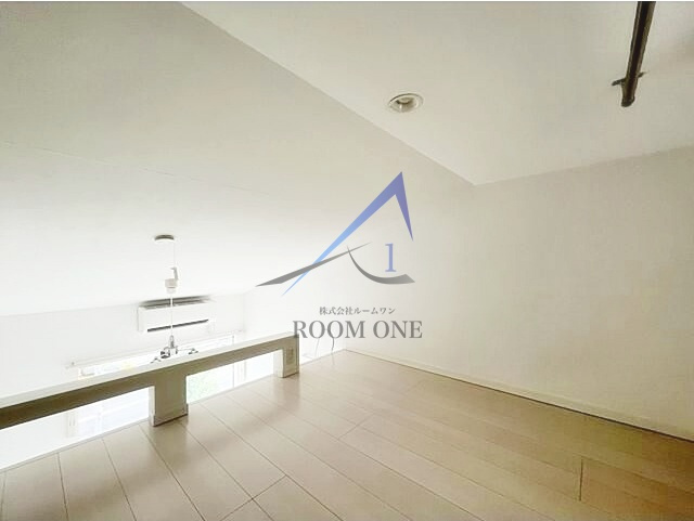 メゾンホワイト