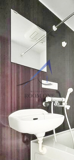 メゾンホワイトの洗面所|洗面台です。