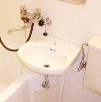 【洗面所】 | クレスト大和東 | 洗面台です。