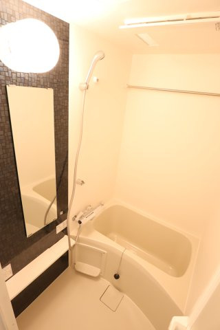 大阪市城東区鴫野西２丁目の賃貸マンションの浴室