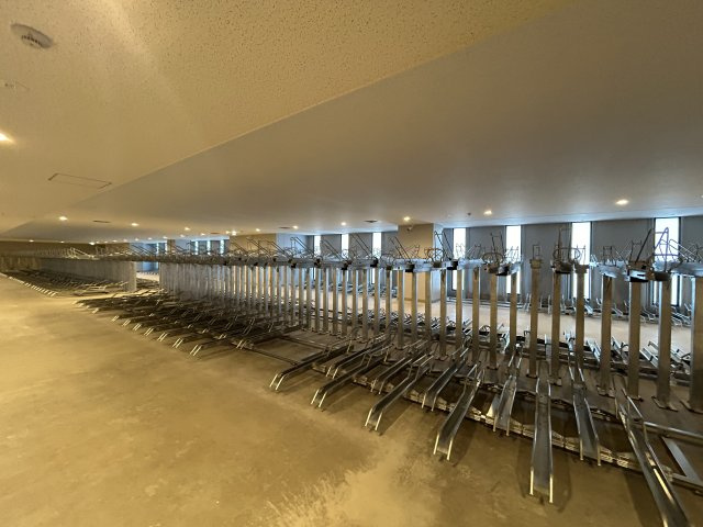 Brillia Tower箕面船場　TOP OF THE HILLの駐輪場