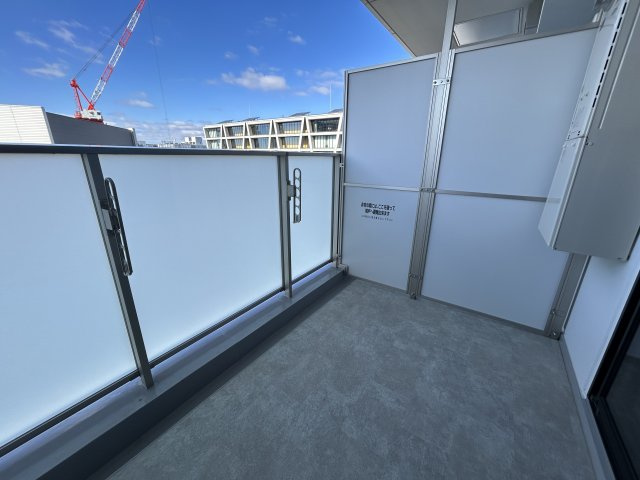Brillia Tower箕面船場　TOP OF THE HILLのバルコニー
