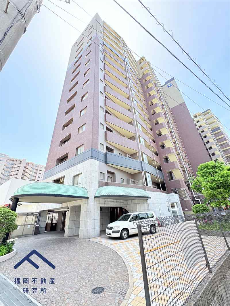 アクロス博多セントラルパークの外観