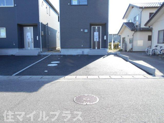 【駐車場】 | 郡山市御前南5丁目新築一戸建て２棟 | 車をお持ちの方に嬉しい駐車場付きの物件です