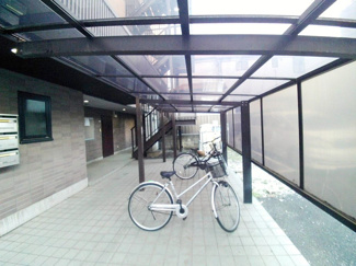 【エントランス】 | 【ベルフォレスト】
バイク置き場有　別途賃料