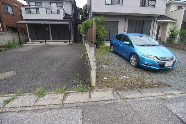 小山市神鳥谷4丁目の外観|南東側との境界部分