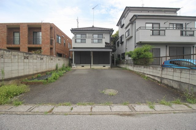 小山市神鳥谷4丁目の駐車場|6台駐車可能です