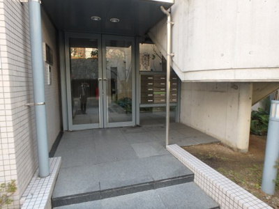 【エントランス】 | メゾンドール夙川台 | 建物の内部です