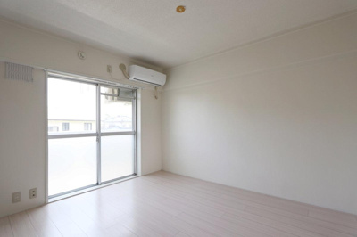 【居間・リビング】 | ビレッジハウス釈迦内1号棟 | 同一物件・同一タイプの間取りの写真です