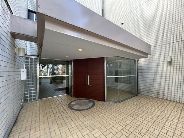 イースタンホームズ若林のエントランス|イースタンホームズ若林：ペット飼育可能なマンションです！