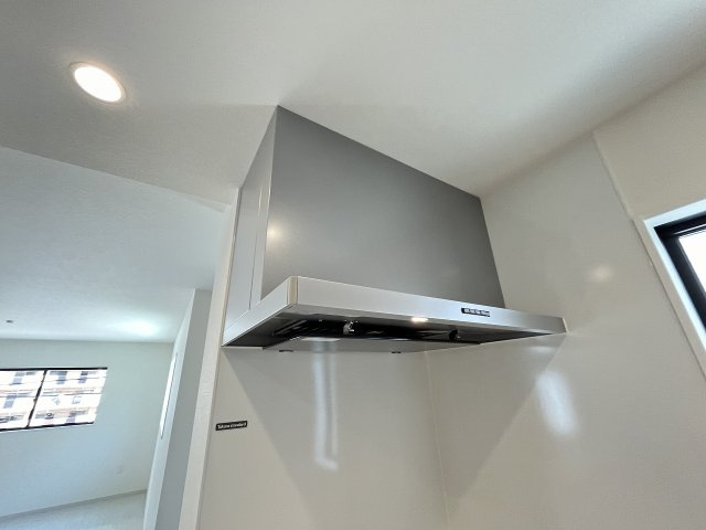 【キッチン】 | 糟屋郡粕屋町長者原東3丁目1期　1号棟（全1棟）【仲介手数料無料・0円】 | 施工例。施工例は完成時と異なる場合があります。
