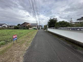 【前面道路含む現地写真】