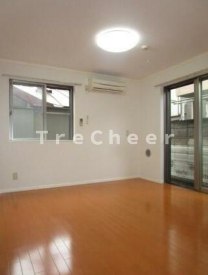 セボセボ町屋B棟の居間・リビング