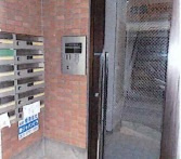 【エントランス】 | リライアンスコート志村