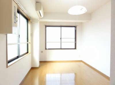 【寝室】 | リライアンスコート志村