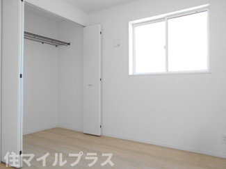 【洋室】 | 郡山市御前南5丁目新築一戸建て２棟 | 広々とした洋室です