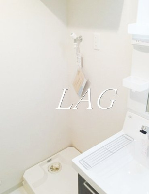 【設備】 | b’CASA浅草イースト | 室内洗濯機置き場です。