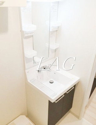 【洗面所】 | b’CASA浅草イースト | 独立洗面台です。
