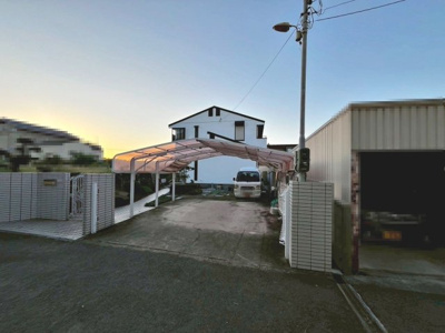 【外観】 | 流木町　中古戸建 | 広々４ＤＫ！子供部屋や趣味のお部屋も作れますね♪