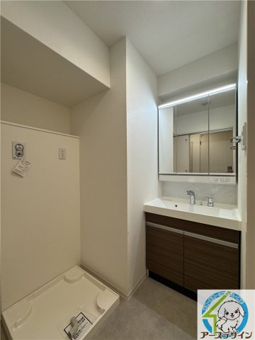 アクエルド明石西の洗面所