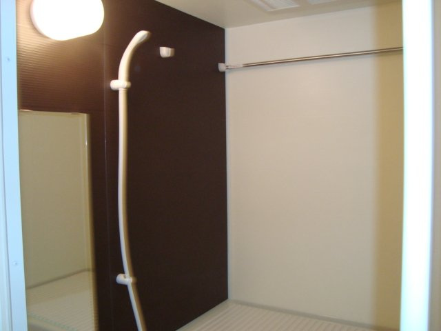 【浴室】 | アムール・ゼルコバ | バス（イメージ）