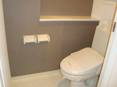 【トイレ】 | アムール・ゼルコバ | トイレ（イメージ）