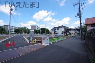 【前面道路含む現地写真】