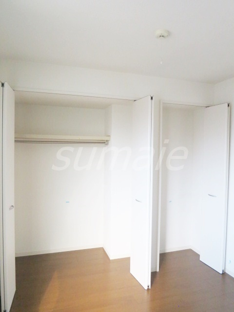 パークヒルズのバルコニー|洗濯物もしっかり干せるバルコン―です☆