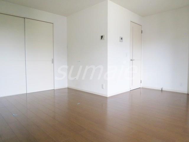 パークヒルズの居間・リビング|家具もしっかり置けそうですね♪