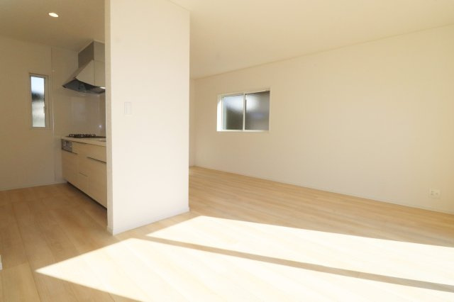 郡山市大槻町字普門寺坦　　１号棟　　大成小学校、大槻中学区のキッチン