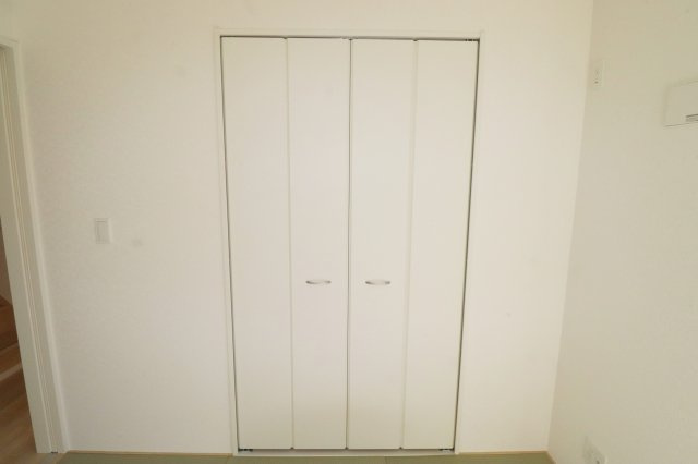 郡山市大槻町字普門寺坦　　１号棟　　大成小学校、大槻中学区の収納