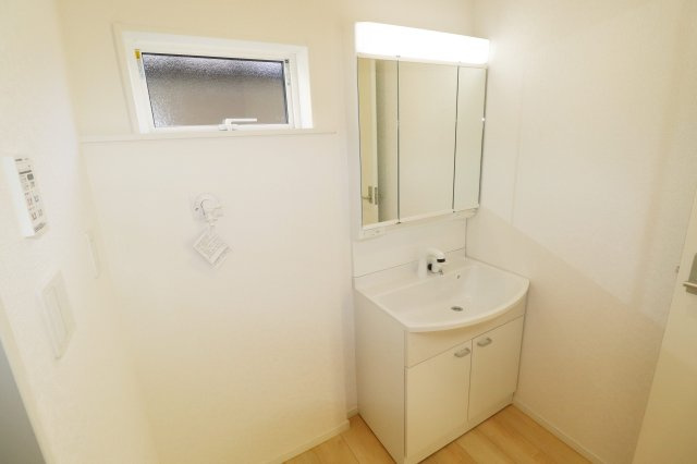 郡山市大槻町字普門寺坦　　１号棟　　大成小学校、大槻中学区の浴室