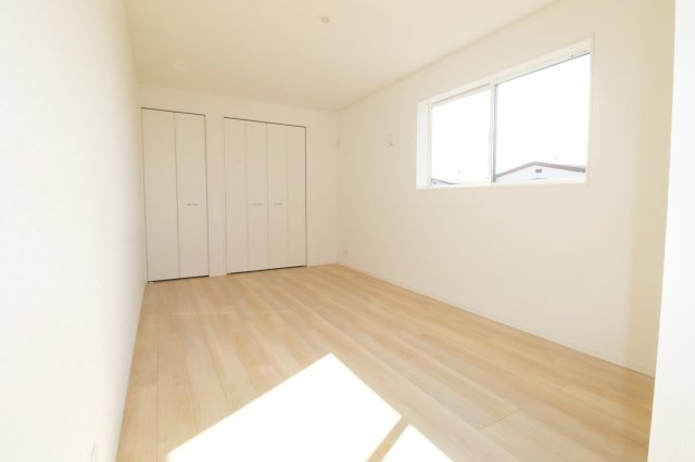 郡山市大槻町字普門寺坦　　１号棟　　大成小学校、大槻中学区の収納