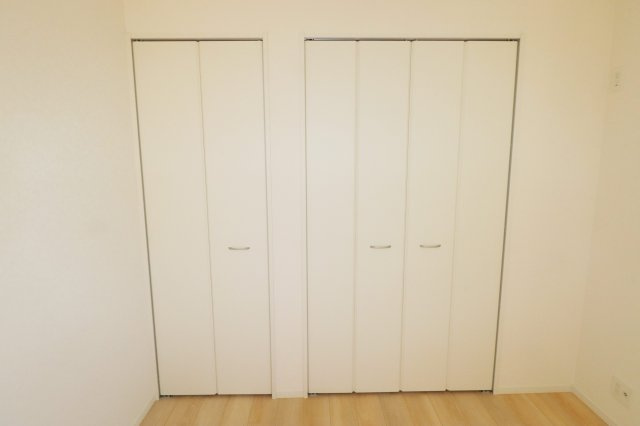 郡山市大槻町字普門寺坦　　１号棟　　大成小学校、大槻中学区の収納