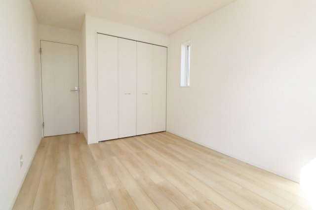 郡山市大槻町字普門寺坦　　１号棟　　大成小学校、大槻中学区の収納